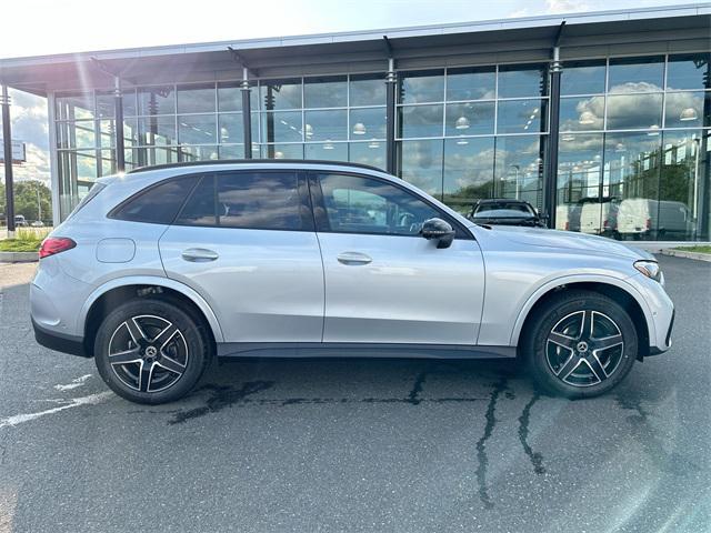 new 2025 Mercedes-Benz GLC 300 car, priced at $61,530