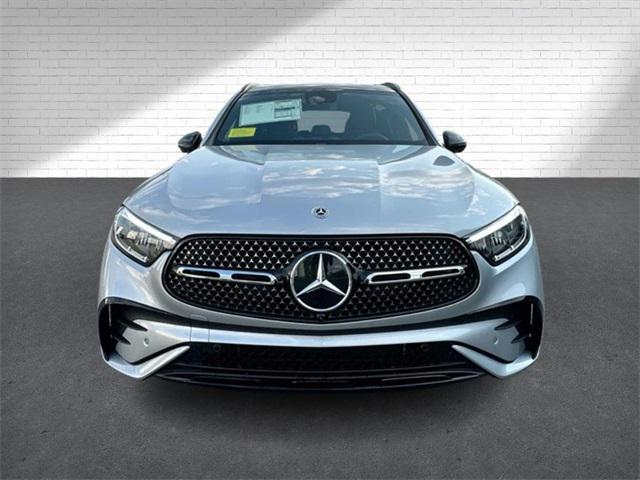 new 2025 Mercedes-Benz GLC 300 car, priced at $61,530