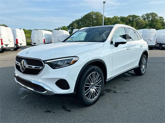 new 2025 Mercedes-Benz GLC 300 car, priced at $59,350