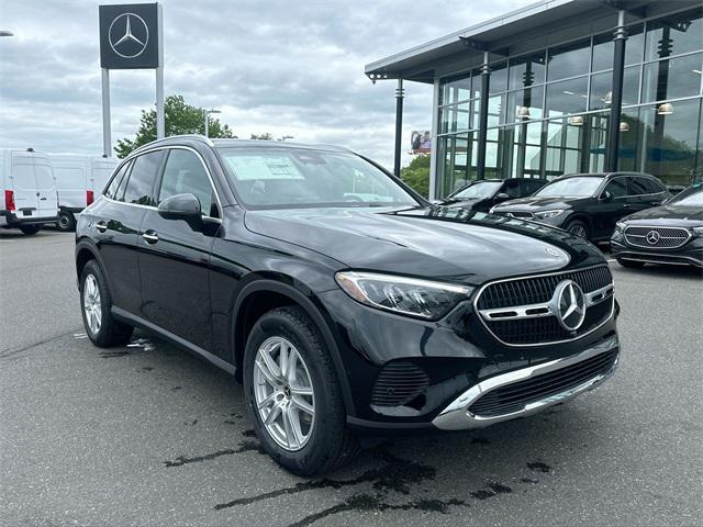 new 2025 Mercedes-Benz GLC 300 car, priced at $56,550