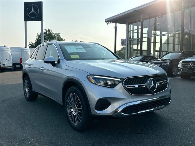 new 2025 Mercedes-Benz GLC 300 car, priced at $56,175