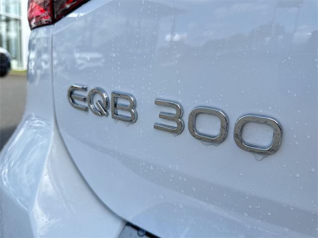 new 2024 Mercedes-Benz EQB 300 car, priced at $61,720