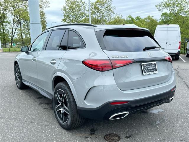 new 2025 Mercedes-Benz GLC 300 car, priced at $62,200