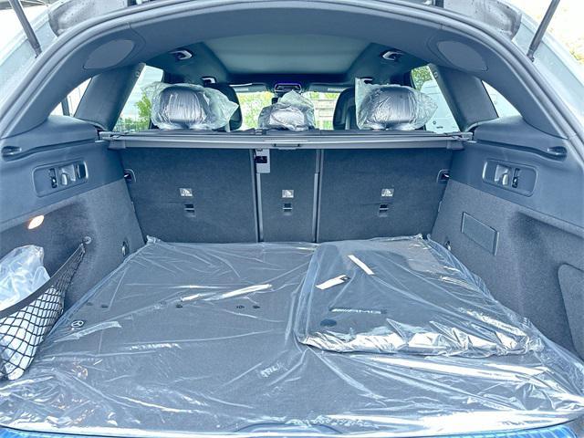 new 2025 Mercedes-Benz GLC 300 car, priced at $62,200