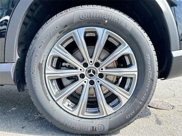 new 2025 Mercedes-Benz GLC 300 car, priced at $57,000