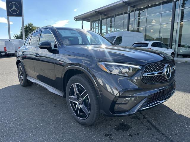 new 2025 Mercedes-Benz GLC 350e car, priced at $70,490
