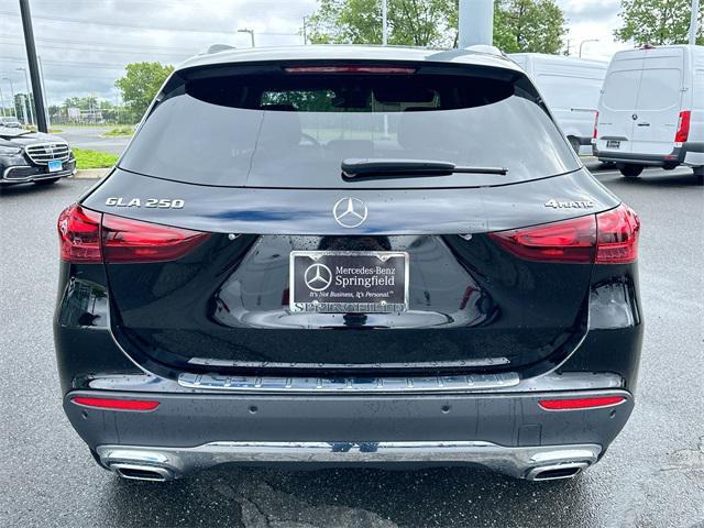 new 2025 Mercedes-Benz GLA 250 car, priced at $47,295