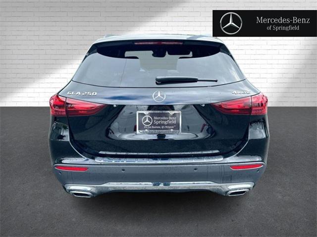 new 2025 Mercedes-Benz GLA 250 car, priced at $47,295