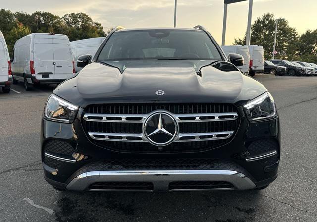 new 2025 Mercedes-Benz GLE 450 car, priced at $73,965
