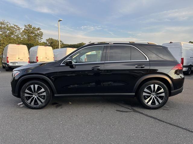 new 2025 Mercedes-Benz GLE 450 car, priced at $73,965