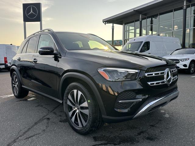 new 2025 Mercedes-Benz GLE 450 car, priced at $73,965