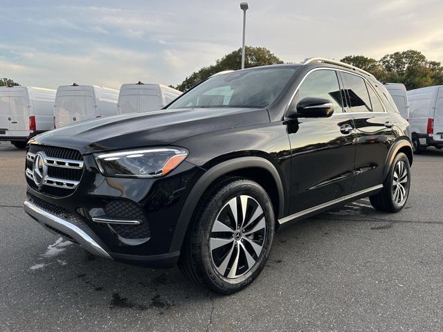 new 2025 Mercedes-Benz GLE 450 car, priced at $73,965