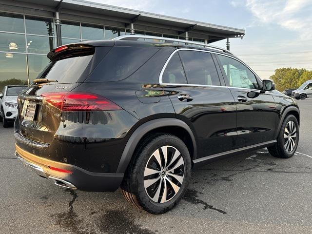 new 2025 Mercedes-Benz GLE 450 car, priced at $73,965