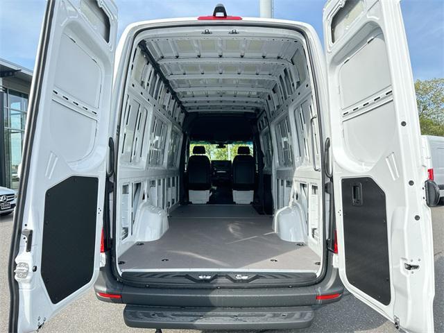new 2025 Mercedes-Benz Sprinter 2500 car, priced at $62,046