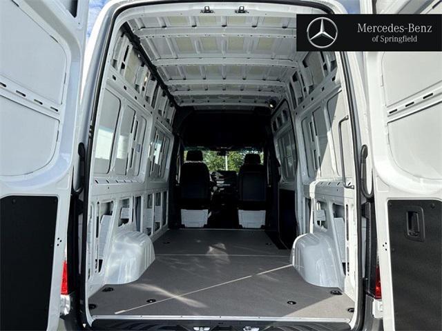 new 2025 Mercedes-Benz Sprinter 2500 car, priced at $58,886