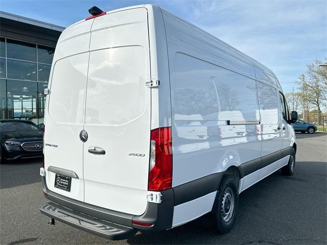 new 2025 Mercedes-Benz Sprinter 2500 car, priced at $64,072