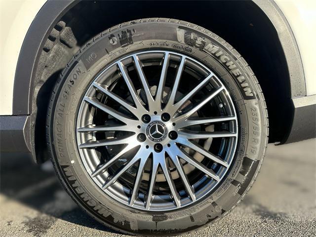 new 2025 Mercedes-Benz GLC 300 car, priced at $54,750