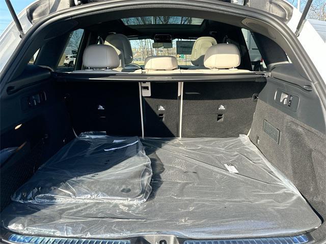 new 2025 Mercedes-Benz GLC 300 car, priced at $54,750