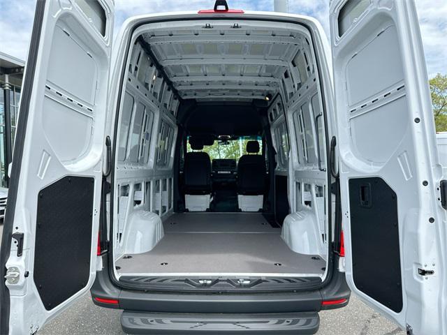 new 2025 Mercedes-Benz Sprinter 2500 car, priced at $58,886