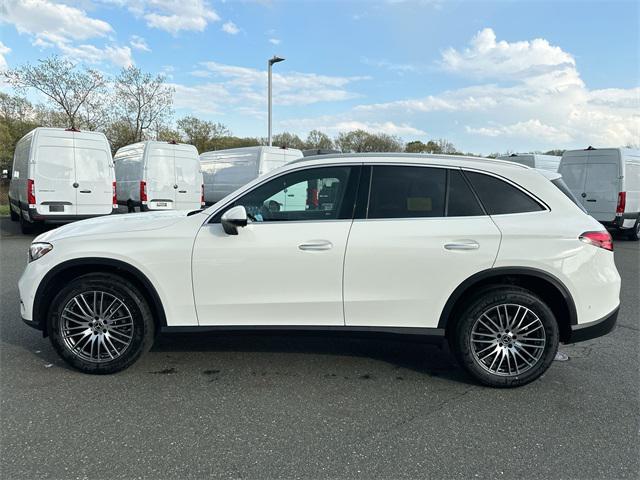 new 2025 Mercedes-Benz GLC 300 car, priced at $59,105