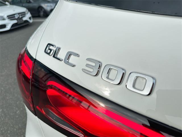 new 2025 Mercedes-Benz GLC 300 car, priced at $59,105