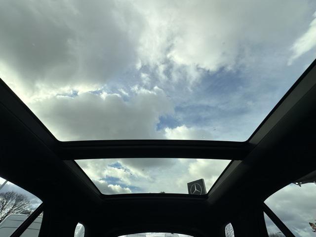 used 2022 Mercedes-Benz GLE 350 car, priced at $39,997