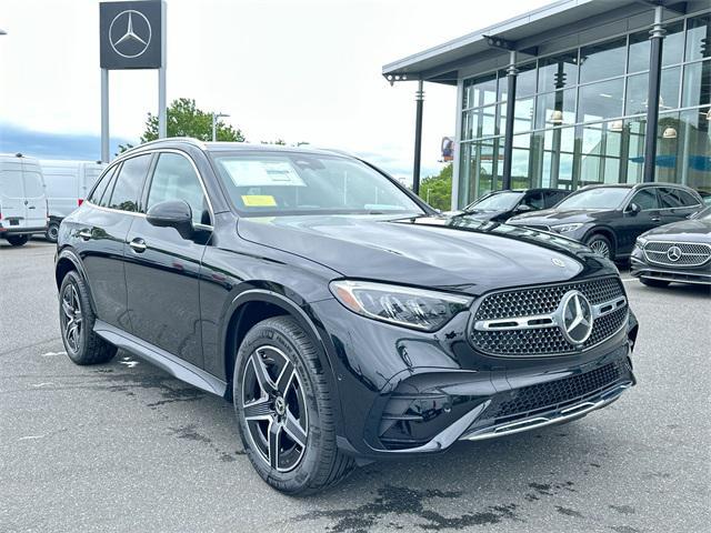 new 2025 Mercedes-Benz GLC 300 car, priced at $58,050