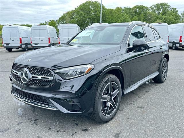 new 2025 Mercedes-Benz GLC 300 car, priced at $58,050