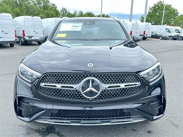 new 2025 Mercedes-Benz GLC 300 car, priced at $58,050