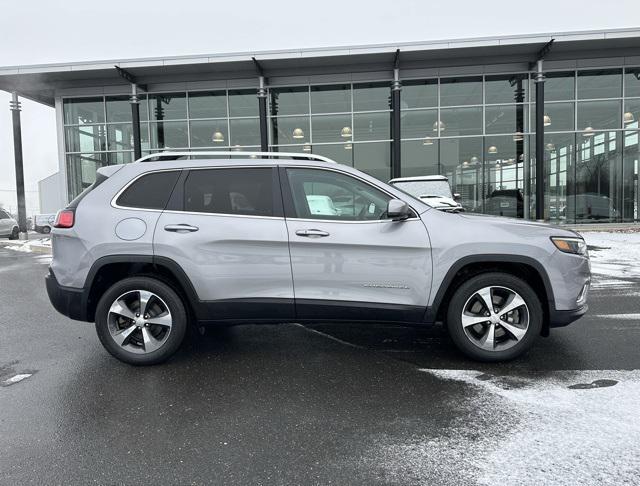 used 2019 Jeep Cherokee car, priced at $18,884