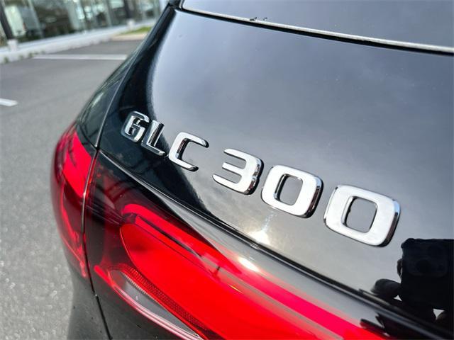 new 2025 Mercedes-Benz GLC 300 car, priced at $55,200