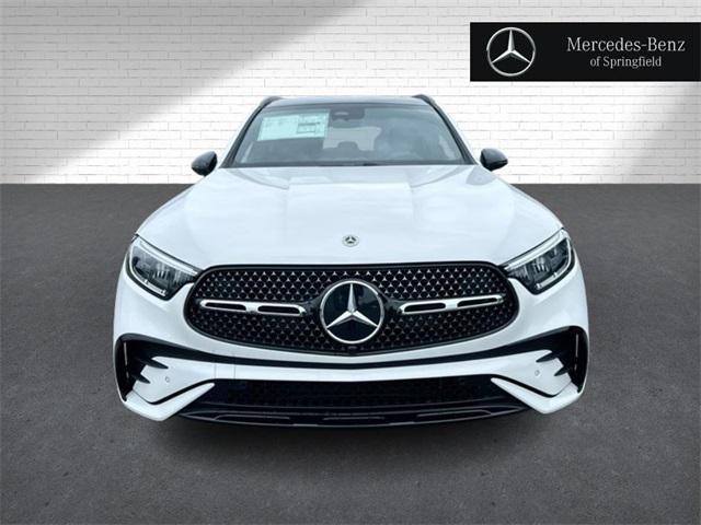 new 2025 Mercedes-Benz GLC 300 car, priced at $59,870