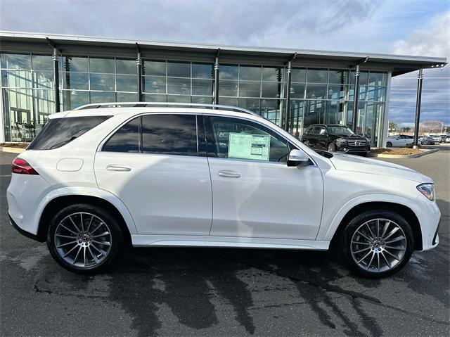 new 2025 Mercedes-Benz GLE 450 car, priced at $85,405