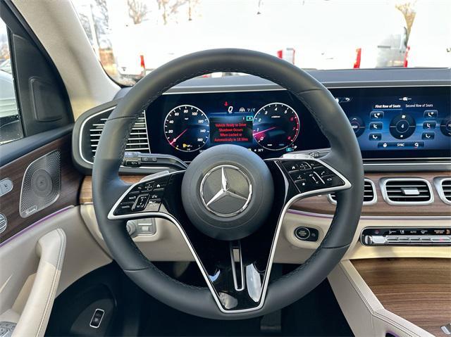 new 2025 Mercedes-Benz GLE 450 car, priced at $85,405