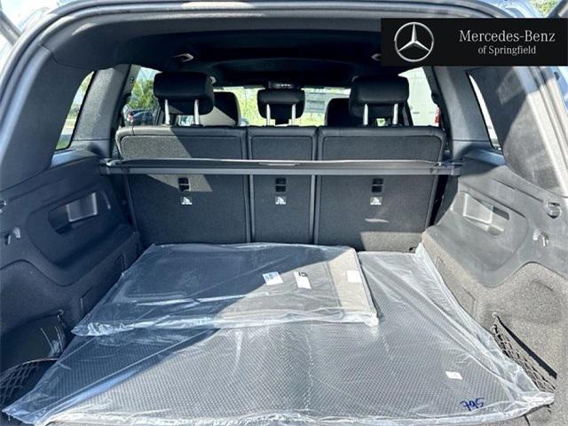new 2025 Mercedes-Benz GLB 250 car, priced at $52,850
