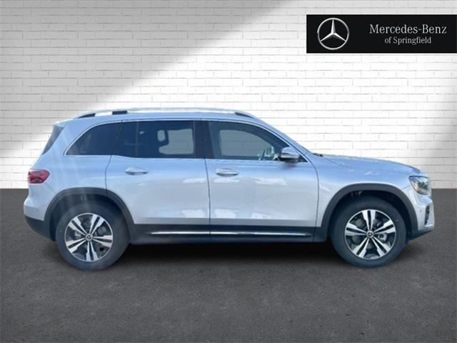new 2025 Mercedes-Benz GLB 250 car, priced at $52,850