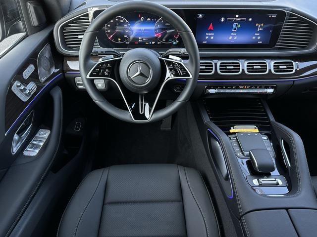new 2025 Mercedes-Benz GLS 450 car, priced at $92,275