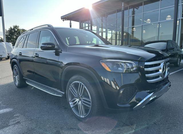 new 2025 Mercedes-Benz GLS 450 car, priced at $92,275