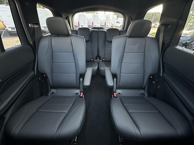 new 2025 Mercedes-Benz GLS 450 car, priced at $92,275