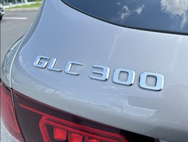 used 2020 Mercedes-Benz GLC 300 car, priced at $28,995