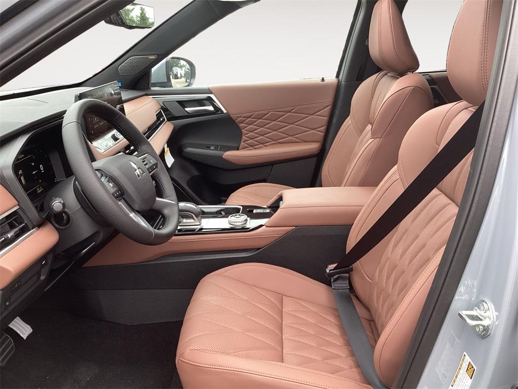 new 2025 Mitsubishi Outlander car, priced at $42,125