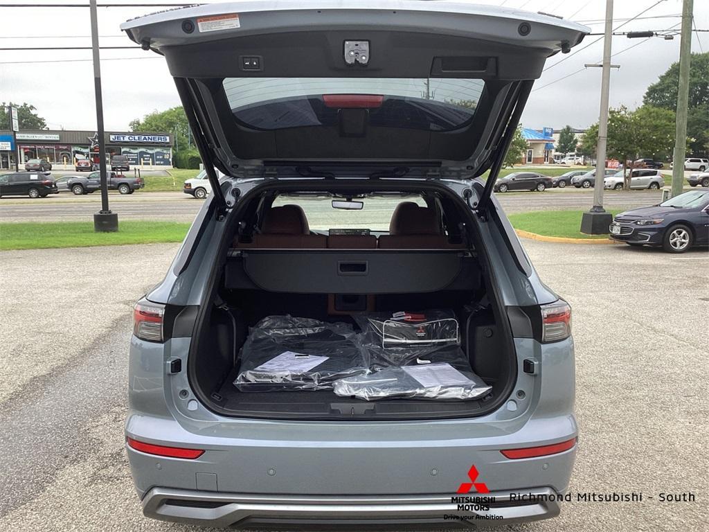 new 2025 Mitsubishi Outlander car, priced at $42,125