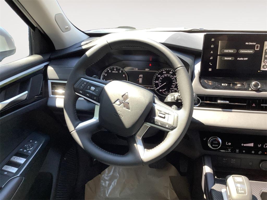 new 2025 Mitsubishi Outlander car, priced at $35,970