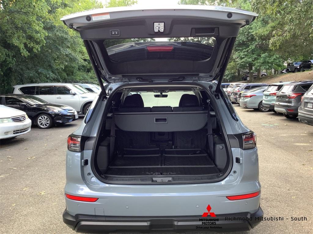 new 2025 Mitsubishi Outlander car, priced at $37,965