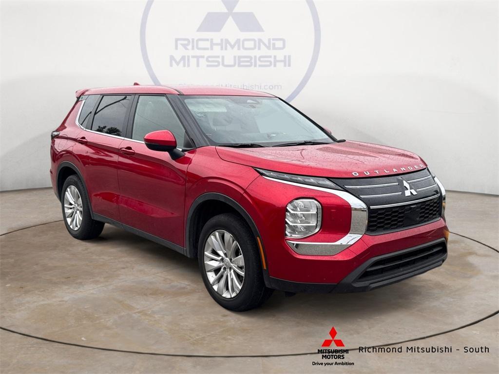 used 2025 Mitsubishi Outlander car, priced at $27,357