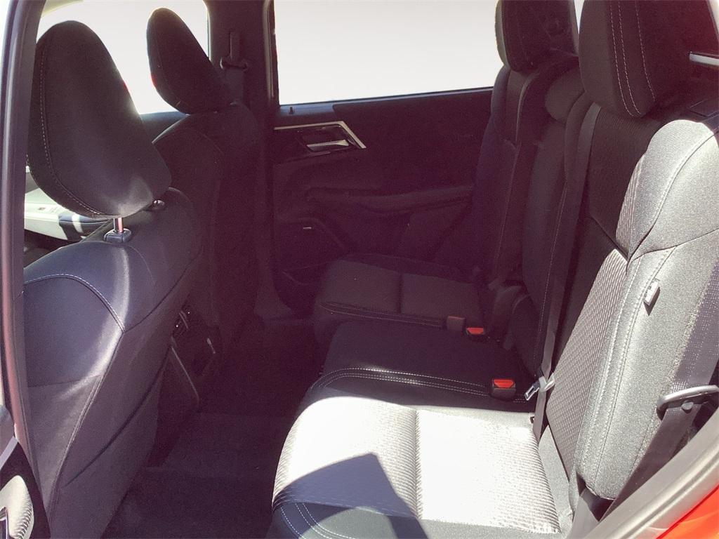 new 2025 Mitsubishi Outlander car, priced at $33,195