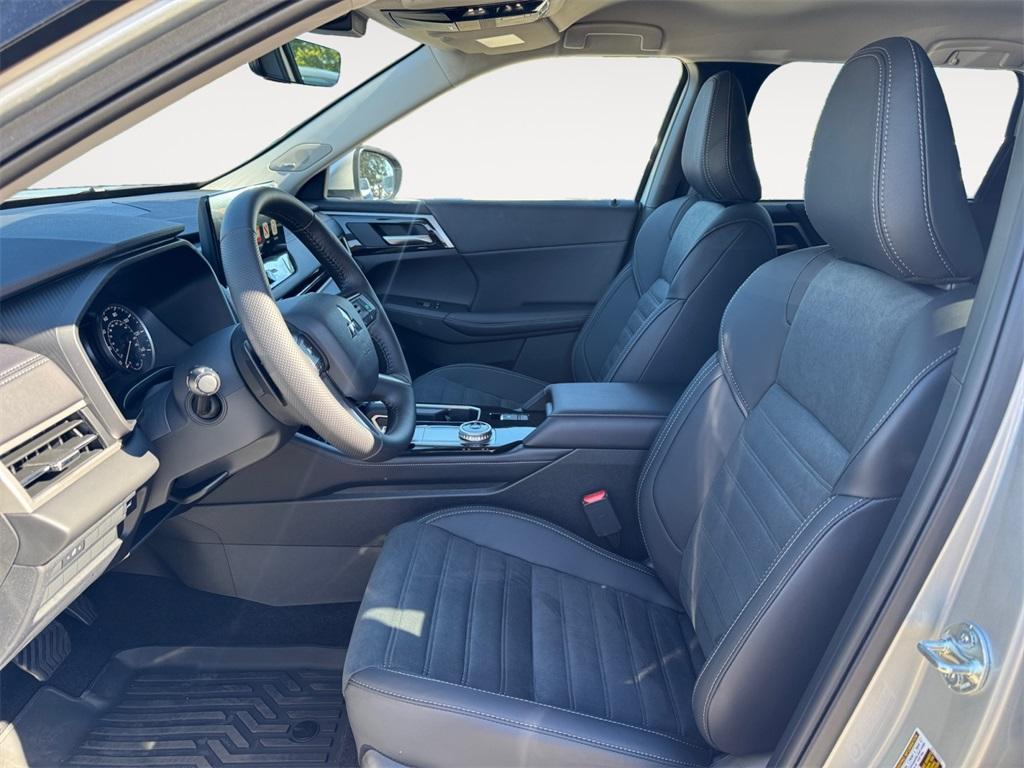 new 2025 Mitsubishi Outlander car, priced at $34,990