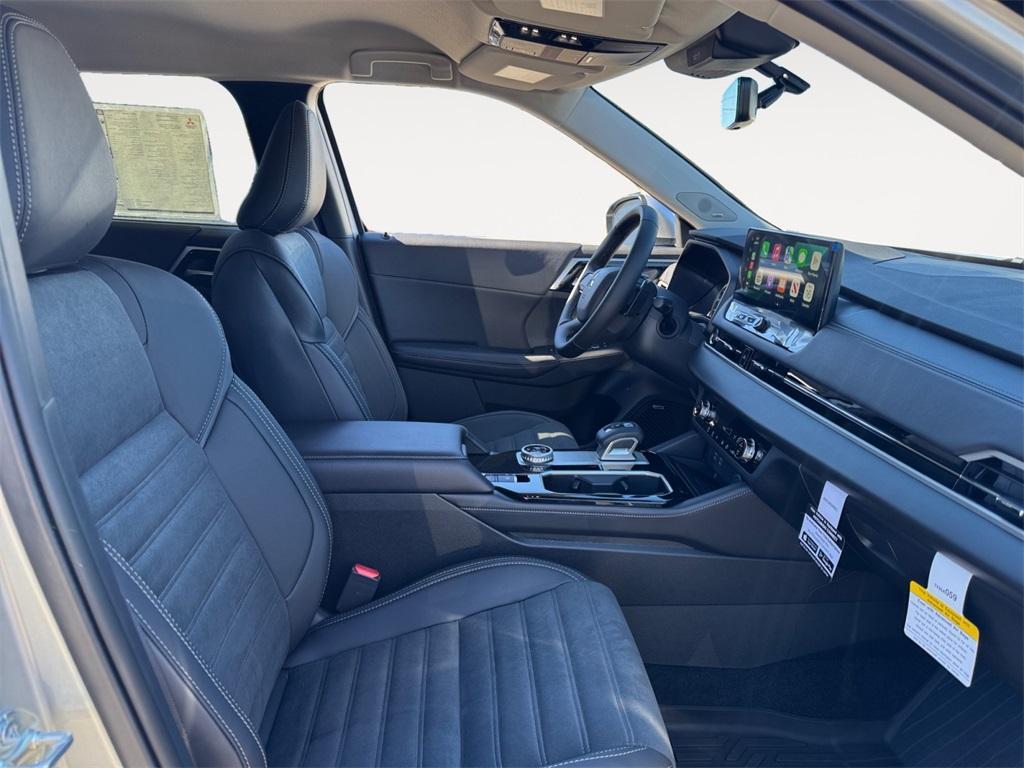 new 2025 Mitsubishi Outlander car, priced at $34,990
