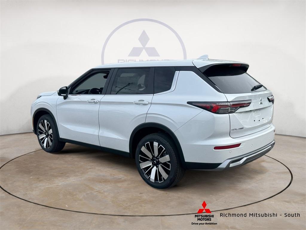 new 2025 Mitsubishi Outlander car, priced at $32,999