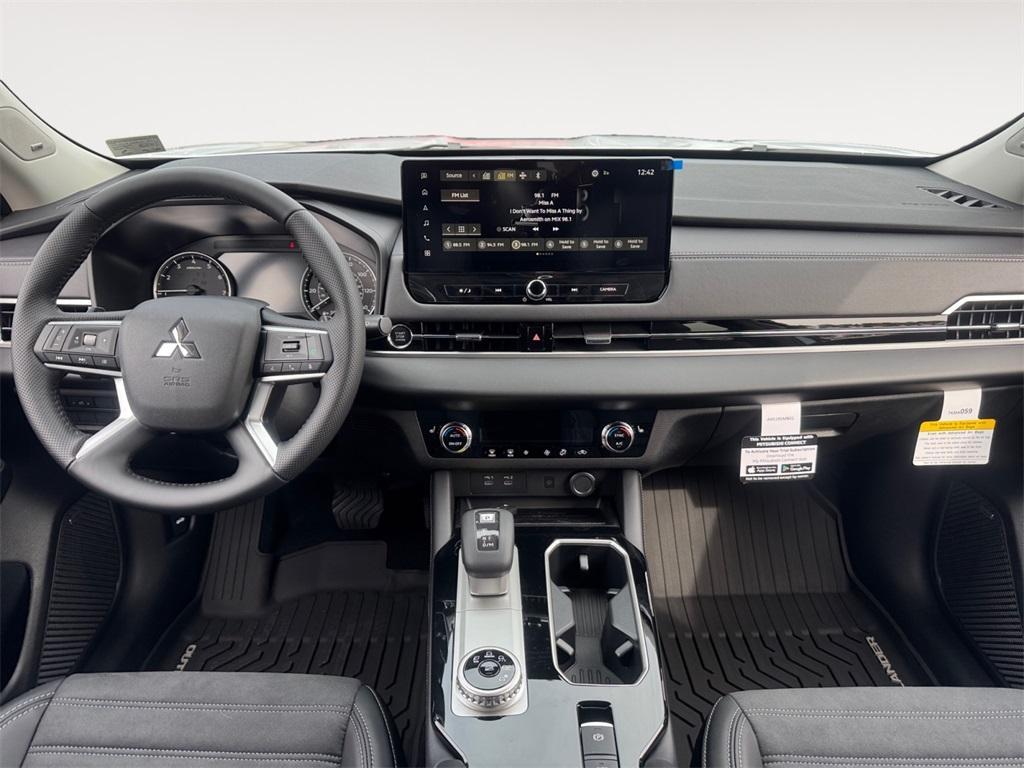 new 2025 Mitsubishi Outlander car, priced at $32,999